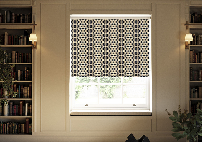 Gates, Hudds - Roller Blind - Image 3
